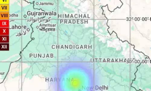 रात डेढ़ बजे भूकंप के झटके से लोगों की नींद उड़ी, घरों से बाहर निकले रात डेढ़ बजे भूकंप के झटके से लोगों की नींद उड़ी, घरों से बाहर निकले