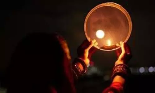 Karvachauth 2025: गर्भवती महिलाओं के लिए नियम और सावधानियां