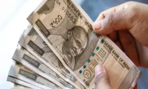 हेल्पर के परिजन को स्टील कंपनी ने 9 लाख दिया मुआवजा हेल्पर के परिजन को स्टील कंपनी ने 9 लाख दिया मुआवजा