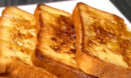 Sweet French Toast: एक बेहतरीन नाश्ता रेसिपी Sweet French Toast: एक बेहतरीन नाश्ता रेसिपी