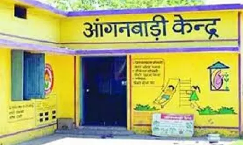Mumbai: आंगनबाड़ी कार्यकर्ताओं के लिए दिवाली पर ₹2,000 का तोहफा Mumbai: आंगनबाड़ी कार्यकर्ताओं के लिए दिवाली पर ₹2,000 का तोहफा