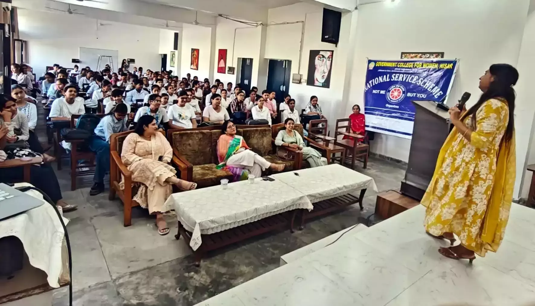 Hisar: एनएसएस शिविर में युवा प्रतिभाओं ने लिया भाग Hisar: एनएसएस शिविर में युवा प्रतिभाओं ने लिया भाग
