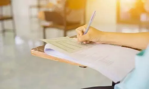 निजी स्कूलों के निकाय ने SSLC परीक्षाओं के नए नियमों पर स्पष्टता की मांग की निजी स्कूलों के निकाय ने SSLC परीक्षाओं के नए नियमों पर स्पष्टता की मांग की