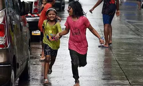 MP: अगले 3 दिनों तक भोपाल में बूंदाबांदी, धार, खंडवा और अन्य जगहों पर भारी बारिश की संभावना MP: अगले 3 दिनों तक भोपाल में बूंदाबांदी, धार, खंडवा और अन्य जगहों पर भारी बारिश की संभावना
