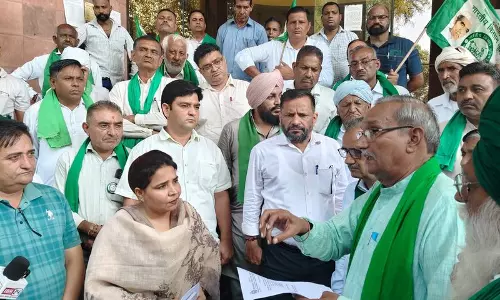 आप ने पानीपत में किया प्रदर्शन, बाढ़ पीड़ितों के लिए पंजाब की तर्ज पर राहत की मांग