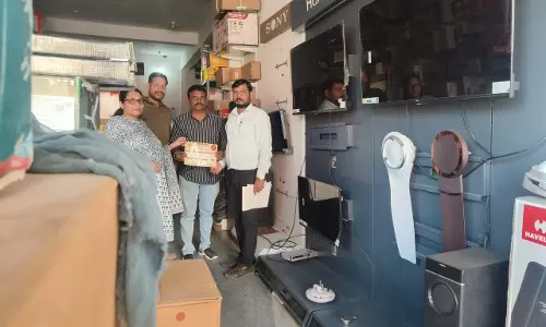 GST बचत उत्सव के तहत आसपुर मे अधिकारियो ने व्यापारी वर्ग व आमजन से संम्पर्क GST बचत उत्सव के तहत आसपुर मे अधिकारियो ने व्यापारी वर्ग व आमजन से संम्पर्क
