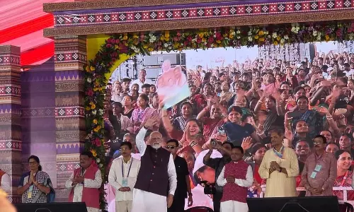 PM Modi ने स्वदेशी 4G स्टैक, 97,500 BSNL टावरों और 60,000 करोड़ की विकास परियोजनाओं का उद्घाटन किया