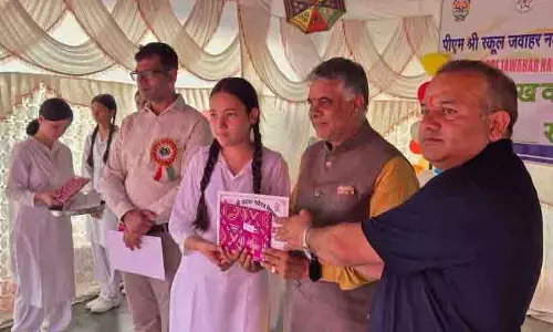 MP ने बच्चों से कहा, हिंदी को दैनिक जीवन का हिस्सा बनाएं