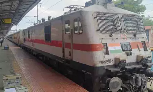 दक्षिण रेलवे ने Karunagappally में ट्रेनों के अस्थायी ठहराव की घोषणा की