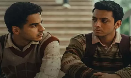 बॉक्स ऑफिस: Homebound बॉक्स ऑफिस: Homebound