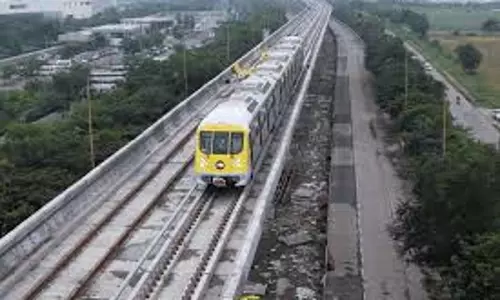 Indore: दशहरे तक इंदौर मेट्रो का ट्रायल रन रेडिसन चौराहे तक पूरा होगा Indore: दशहरे तक इंदौर मेट्रो का ट्रायल रन रेडिसन चौराहे तक पूरा होगा
