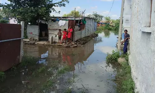अलमेला बाढ़; तीन गाँवों में देखभाल केंद्र अलमेला बाढ़; तीन गाँवों में देखभाल केंद्र