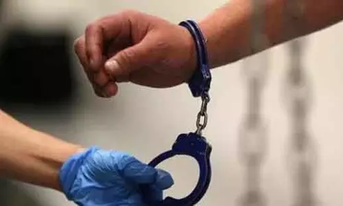 नोएडा में PG के शौचालय में वेब कैमरा लगाने के आरोप में युवक हिरासत में