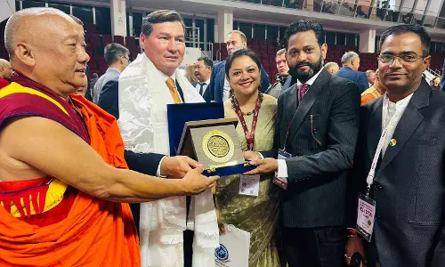 रूस के कलमीकिया में एक मंच पर विद्वानों और संघ के सदस्यों ने बौद्ध धर्म पर चर्चा की रूस के कलमीकिया में एक मंच पर विद्वानों और संघ के सदस्यों ने बौद्ध धर्म पर चर्चा की
