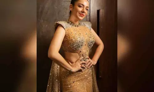 जैस्मीन सैंडलस का नया गाना POLS: एक कलाकार के पुनर्जन्म की कहानी जैस्मीन सैंडलस का नया गाना POLS: एक कलाकार के पुनर्जन्म की कहानी