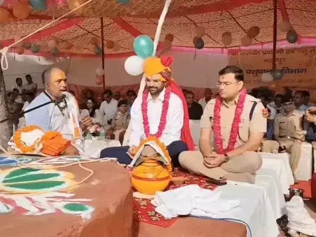 Bharatpur: बीजेपी जिलाध्यक्ष का मेले में स्वागत न मिलने पर विरोध Bharatpur: बीजेपी जिलाध्यक्ष का मेले में स्वागत न मिलने पर विरोध