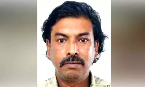 KSRTC चालक पर कांच से हमला करने के आरोप में व्यक्ति गिरफ्तार KSRTC चालक पर कांच से हमला करने के आरोप में व्यक्ति गिरफ्तार