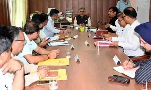 Kangra के सांसद ने नूरपुर में विकास कार्यों की समीक्षा की, पूरा करने की समय सीमा तय की Kangra के सांसद ने नूरपुर में विकास कार्यों की समीक्षा की, पूरा करने की समय सीमा तय की