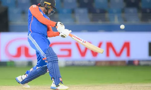 Asia Cup: फाइनल से पहले मोर्केल ने हार्दिक और अभिषेक की चिंता कम की Asia Cup: फाइनल से पहले मोर्केल ने हार्दिक और अभिषेक की चिंता कम की