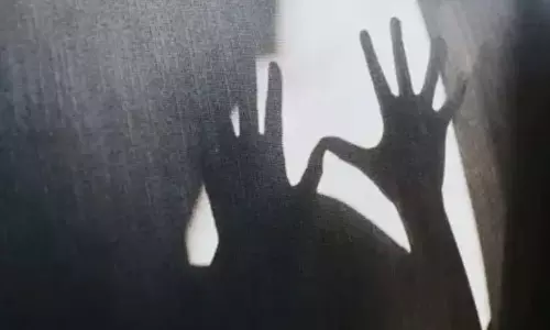 Kerala : अस्पताल में मां से मिलने आई युवती पर हमले का प्रयास, आरोपी गिरफ्तार