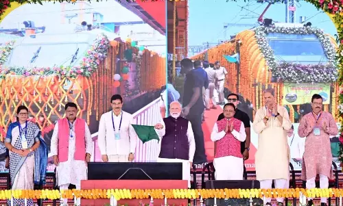 PM ने ओडिशा में 1,700 करोड़ से अधिक की रेल परियोजनाओं का शुभारंभ किया