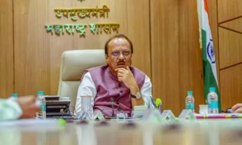 Ajit Pawar ने वीडियो कॉन्फ्रेंसिंग के माध्यम से बाढ़ पीड़ितों के लिए समर्थन का वादा किया Ajit Pawar ने वीडियो कॉन्फ्रेंसिंग के माध्यम से बाढ़ पीड़ितों के लिए समर्थन का वादा किया