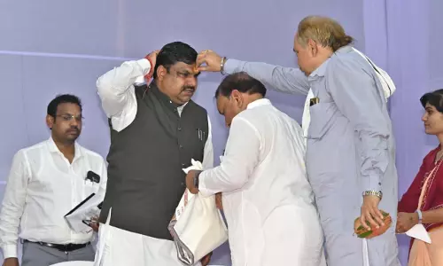 सरस्वती शिशु मंदिर विद्यालय में मेधावी छात्र अलंकरण और प्रांतीय संस्कृति महोत्सव का भव्य आयोजन