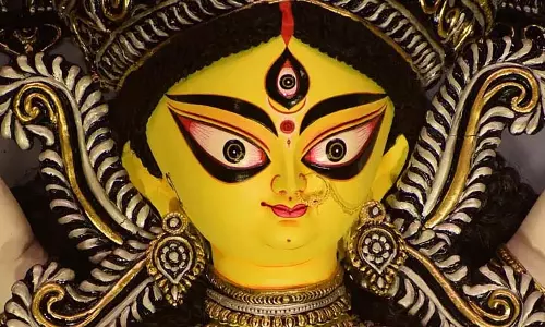 Goghat में महिलाओं ने की पूजा, घर-घर जाकर चावल और पैसे एकत्र किए Goghat में महिलाओं ने की पूजा, घर-घर जाकर चावल और पैसे एकत्र किए