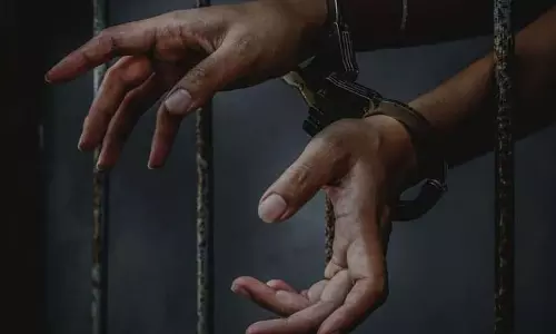 GST अधिकारी बनकर जबरन वसूली करने के आरोप में दो गिरफ्तार