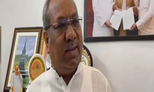 उन्माद फैलाने वालों के खिलाफ सख्त कार्रवाई के लिए योगी सरकार प्रतिबद्ध: संजय निषाद उन्माद फैलाने वालों के खिलाफ सख्त कार्रवाई के लिए योगी सरकार प्रतिबद्ध: संजय निषाद