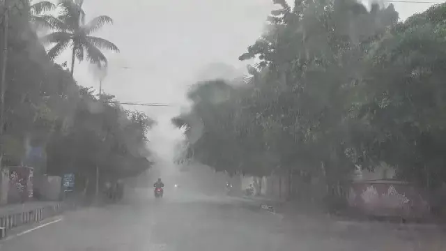 ओडिशा में दशहरा भीगने की संभावना, 1 October से भारी बारिश की संभावना ओडिशा में दशहरा भीगने की संभावना, 1 October से भारी बारिश की संभावना