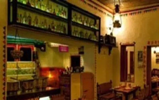 होटल-ढाबे, क्लब और रेस्टोरेंट को रात 12 बजे तक बंद करने का आदेश होटल-ढाबे, क्लब और रेस्टोरेंट को रात 12 बजे तक बंद करने का आदेश