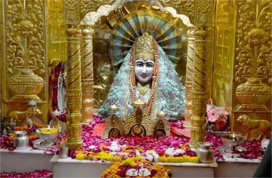 Haryana: नवरात्रि मेले के दौरान मनसा देवी मंदिर में श्रद्धालुओं ने 16 लाख रुपये दान किए Haryana: नवरात्रि मेले के दौरान मनसा देवी मंदिर में श्रद्धालुओं ने 16 लाख रुपये दान किए