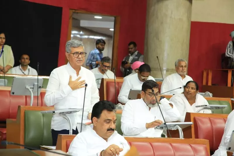Rohtak के विधायक जल एवं जल निकासी परियोजनाओं को लेकर खतरे की घंटी क्यों बजा रहे हैं Rohtak के विधायक जल एवं जल निकासी परियोजनाओं को लेकर खतरे की घंटी क्यों बजा रहे हैं