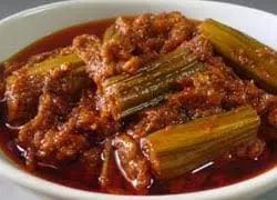 Drumstick Pickle : मिनटों में बनाएं सहजन का खट्टा-तीखा और चटपटा अचार Drumstick Pickle : मिनटों में बनाएं सहजन का खट्टा-तीखा और चटपटा अचार
