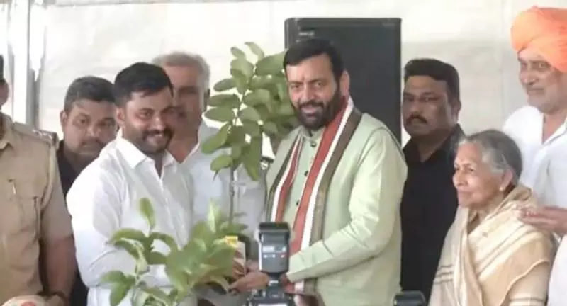 जैविक खेती में नवाचार के लिए सिरसा के किसानों को सम्मानित किया गया जैविक खेती में नवाचार के लिए सिरसा के किसानों को सम्मानित किया गया