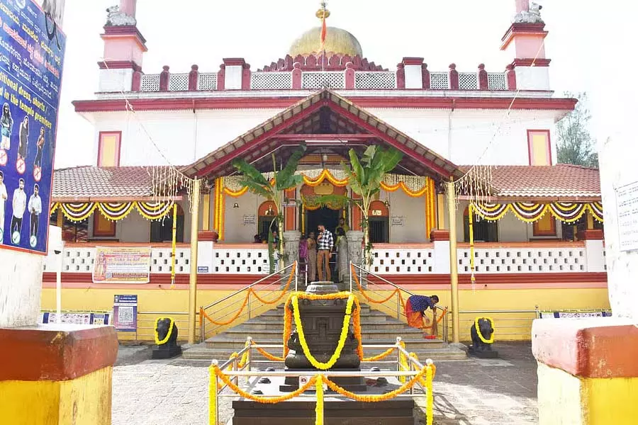 Madikeri : ओंकारेश्वर मंदिर में है केवल 22 ग्राम सोना Madikeri : ओंकारेश्वर मंदिर में है केवल 22 ग्राम सोना