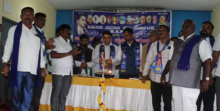लोगों के दूर जाने के डर से जीएसटी में कटौती: Krishnamurthy लोगों के दूर जाने के डर से जीएसटी में कटौती: Krishnamurthy