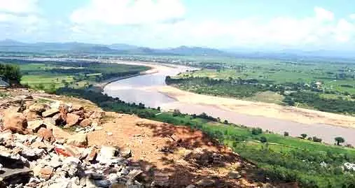 Chhatrapur मछुआरे रुशिकुल्या मुहाने पर गाद जमाव के समाधान में लगे Chhatrapur मछुआरे रुशिकुल्या मुहाने पर गाद जमाव के समाधान में लगे