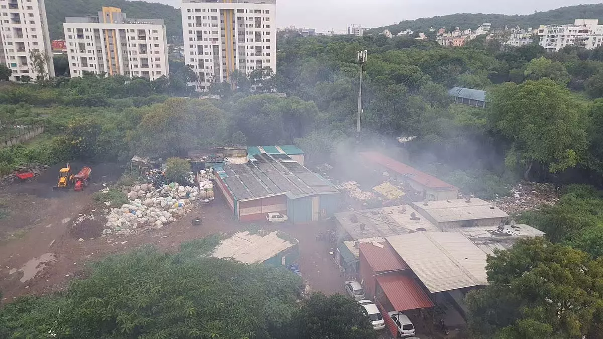 सुप्रीम कोर्ट ने सस रोड कचरा संयंत्र के उल्लंघन पर PMC प्रमुख और नीरी को नोटिस जारी किया सुप्रीम कोर्ट ने सस रोड कचरा संयंत्र के उल्लंघन पर PMC प्रमुख और नीरी को नोटिस जारी किया