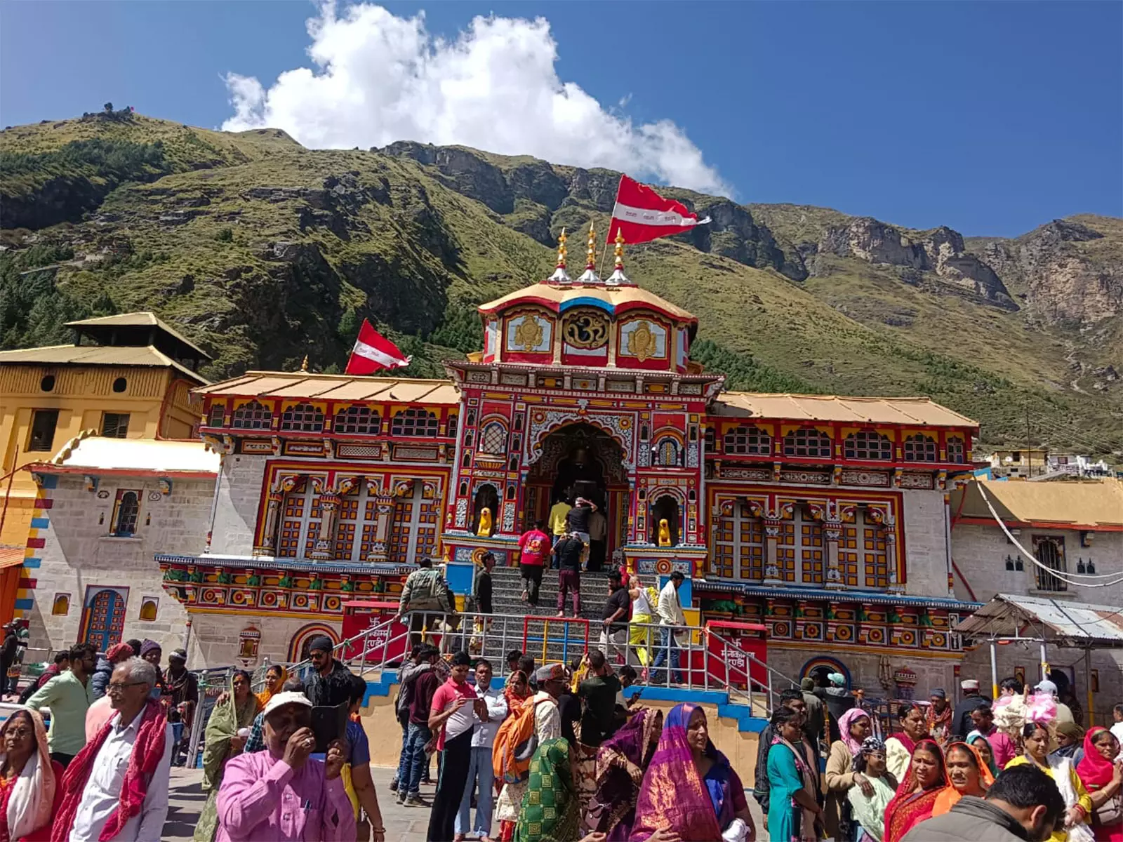 बद्रीनाथ धाम के कपाट बंद होने की तिथि Vijayadashami पर तय होगी बद्रीनाथ धाम के कपाट बंद होने की तिथि Vijayadashami पर तय होगी