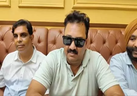 एशिया कप 2025: अभिषेक शर्मा के पिता ने जताई भारत की जीत की उम्मीद एशिया कप 2025: अभिषेक शर्मा के पिता ने जताई भारत की जीत की उम्मीद