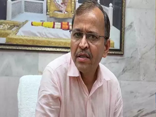 बारिश से प्रभावितों के लिए श्री साईंबाबा संस्थान ने 1 करोड़ की मदद की घोषणा बारिश से प्रभावितों के लिए श्री साईंबाबा संस्थान ने 1 करोड़ की मदद की घोषणा