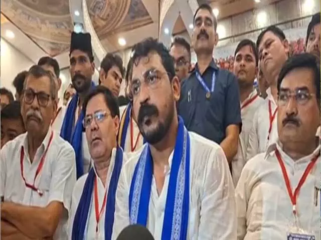बरेली विवाद: चंद्रशेखर ने पुलिस कार्रवाई और अन्याय पर उठाए सवाल बरेली विवाद: चंद्रशेखर ने पुलिस कार्रवाई और अन्याय पर उठाए सवाल