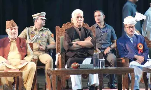 एलजी सिन्हा ने 23 अक्टूबर को जम्मू-कश्मीर विधानसभा का सत्र बुलाया एलजी सिन्हा ने 23 अक्टूबर को जम्मू-कश्मीर विधानसभा का सत्र बुलाया
