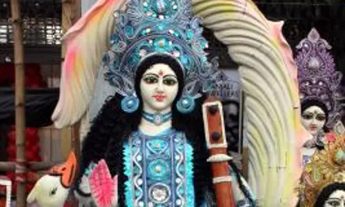 आश्विन शुक्ल सप्तमी पर सरस्वती आह्वान और नवपत्रिका पूजा का विशेष महत्व, मिलेंगे चमत्कारी लाभ आश्विन शुक्ल सप्तमी पर सरस्वती आह्वान और नवपत्रिका पूजा का विशेष महत्व, मिलेंगे चमत्कारी लाभ