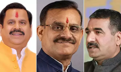 MP : जामवाल, हितानंद, वीडी समेत 50 भाजपा नेताओं को बिहार में चुनावी जिम्मेदारी सौंपी गई MP : जामवाल, हितानंद, वीडी समेत 50 भाजपा नेताओं को बिहार में चुनावी जिम्मेदारी सौंपी गई