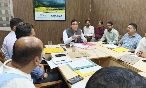 Chamba DC ने जिले में नशे के ठिकानों पर कार्रवाई के आदेश दिए Chamba DC ने जिले में नशे के ठिकानों पर कार्रवाई के आदेश दिए