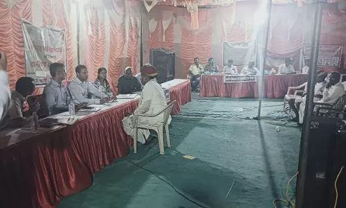 Ajmer: अराई ग्राम पंचायत में रात्रि चौपाल, कलेक्टर ने किया जनसुनवाई Ajmer: अराई ग्राम पंचायत में रात्रि चौपाल, कलेक्टर ने किया जनसुनवाई