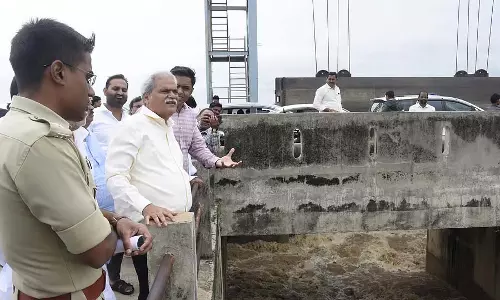 Karnataka : मुख्यमंत्री या राजस्व मंत्री बाढ़ प्रभावित कलबुर्गी, यादगीर का दौरा करेंगे Karnataka : मुख्यमंत्री या राजस्व मंत्री बाढ़ प्रभावित कलबुर्गी, यादगीर का दौरा करेंगे